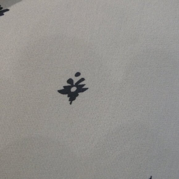 Pendleton Aztec Micro Print Silk Blouse White Blue, New with Tag - Picture 5 of 8